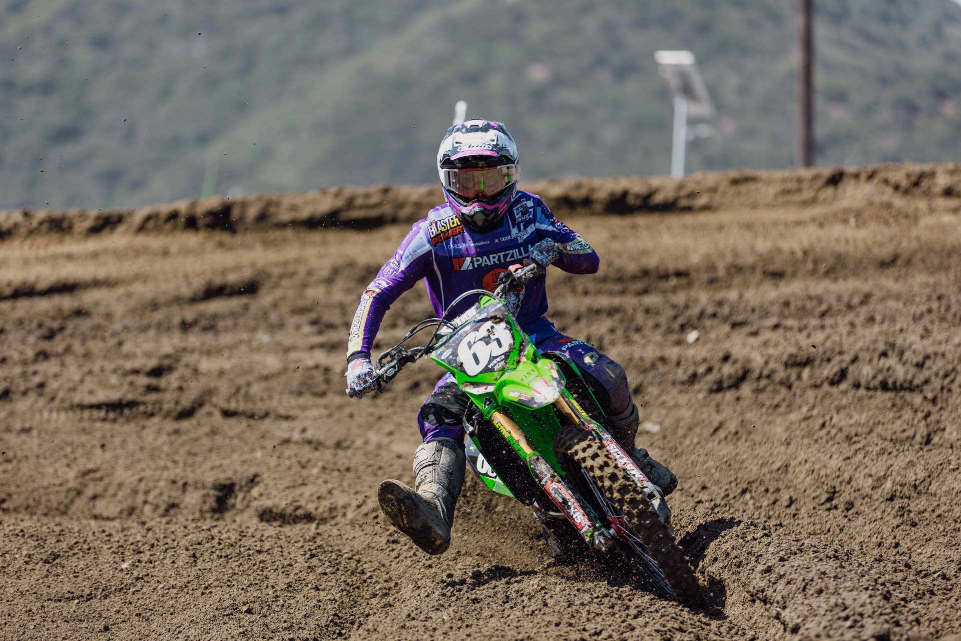 Hunter Yoder Overcomes Setbacks to Make Outdoor Debut at Season