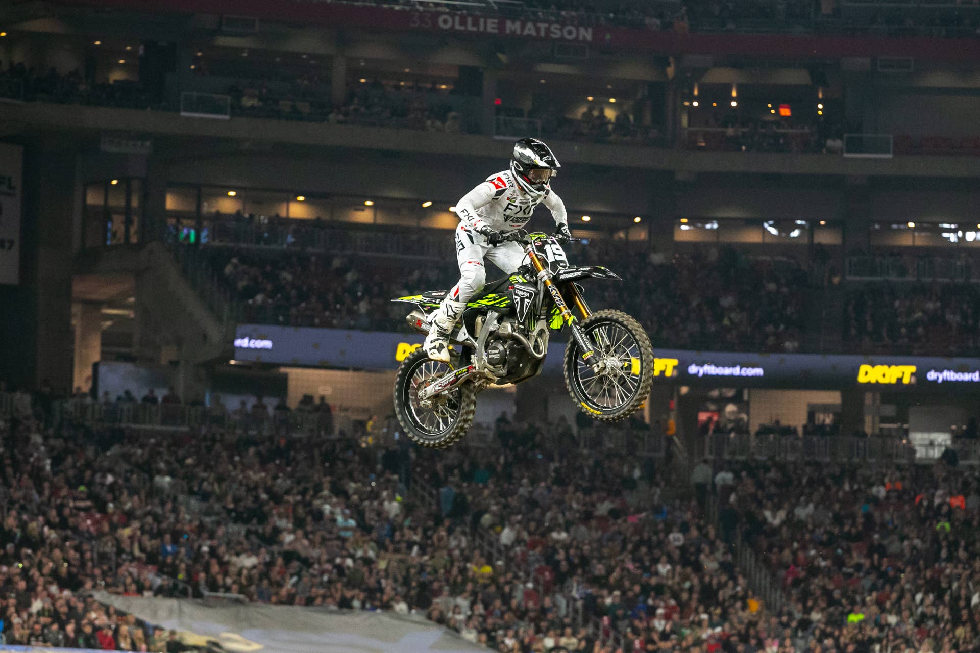 Jordon Smith Stamps Triumph's First Supercross Victory! Glendale