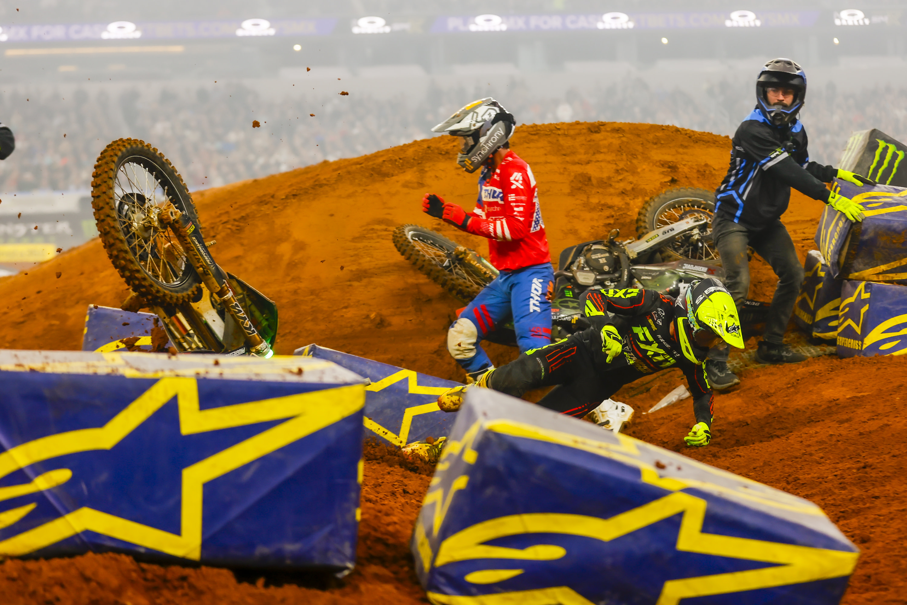 Jordon Smith Announces Injury Update from Arlington Crash