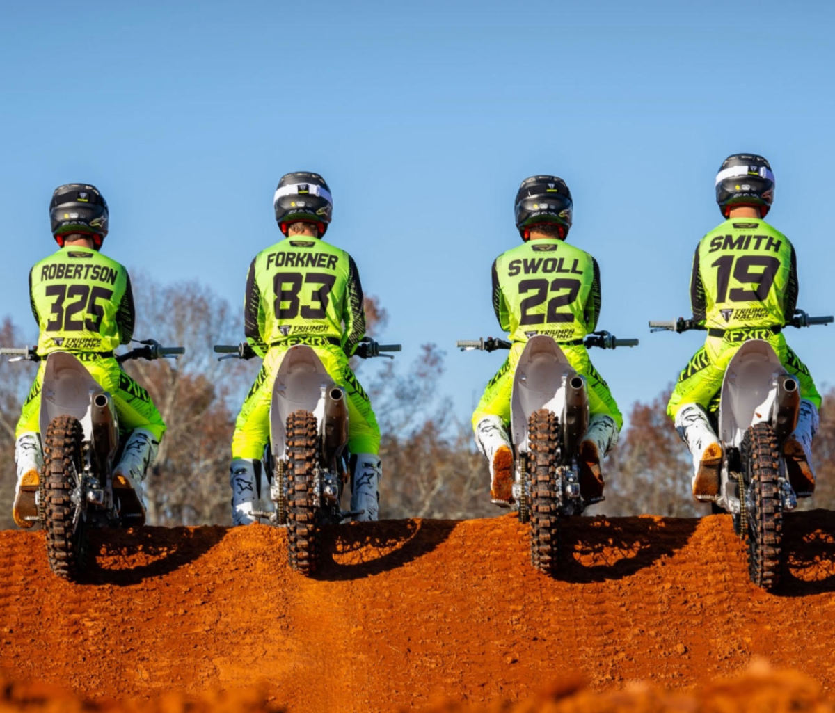 オアシスUltimate Homecoming Triumph Triumph Factory Racing Reveals 250SX Coasts for Four-Rider