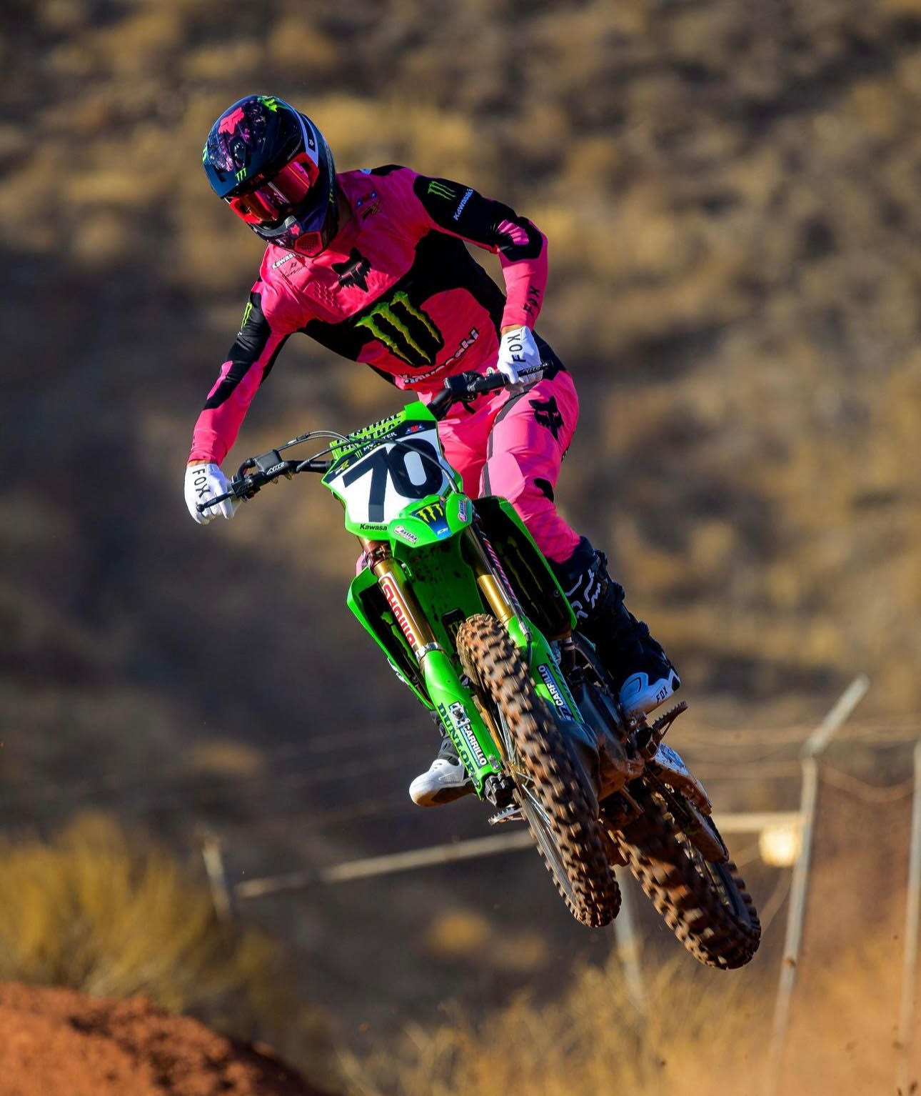 レインボー2525ページ Kawasaki: Jorge Prado to Monster Energy Kawasaki 2025